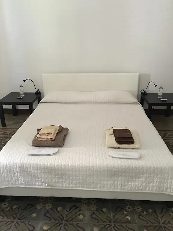 Deco Guest House Palermo Italy